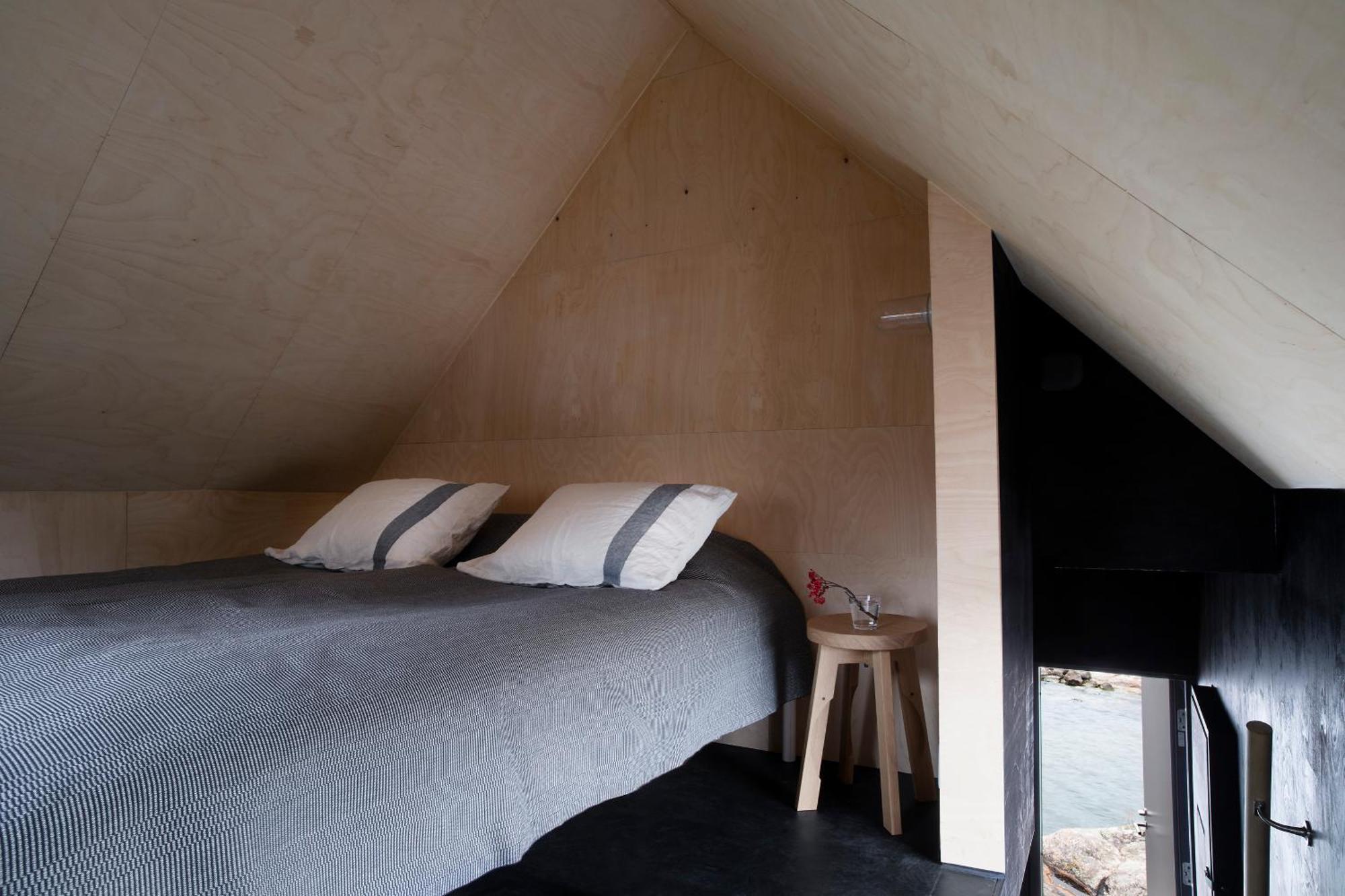 Majamaja Off-grid Retreat Landsteder Helsingfors
