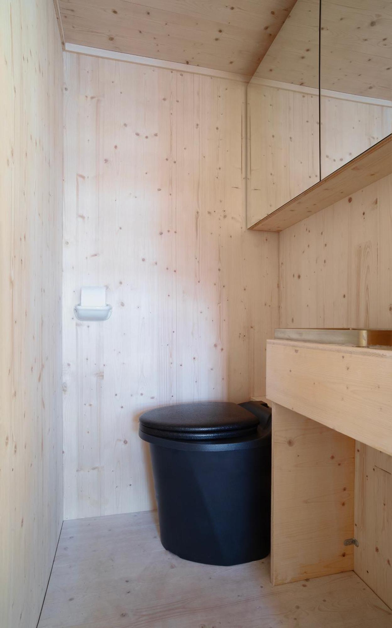 Majamaja Off-grid Retreat Helsingfors